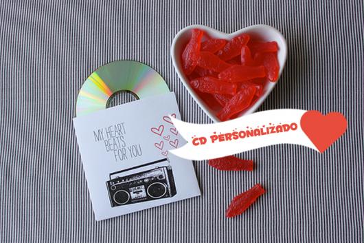 O que colocar na Caixa dos 5 Sentidos audição CD personalizado com canções que o casal gosta
