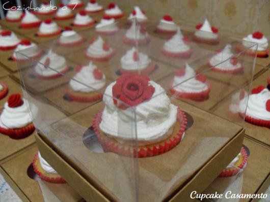 Cupcake para Casamento com caixinha