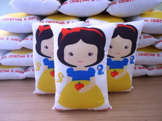 Lembrancinhas Personalizadas Branca de Neve: almofada