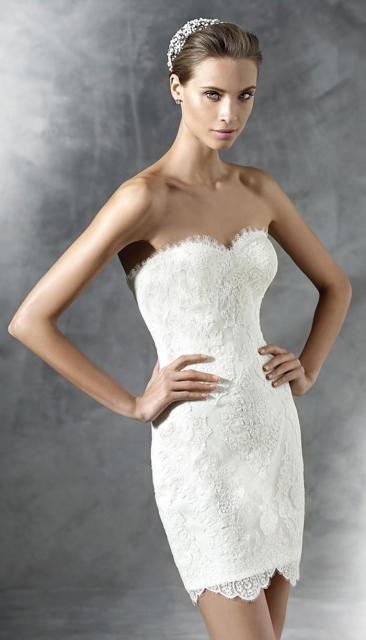 Vestido de Noiva Tomara que Caia com tiara