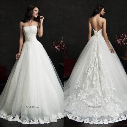 Vestido de Noiva Tomara que Caia com bordado