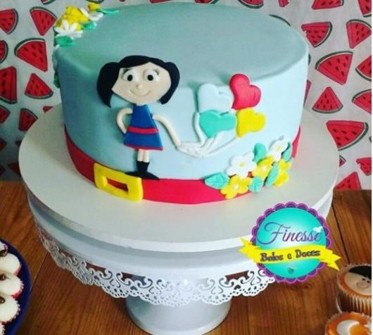 bolo decorado com pasta americana