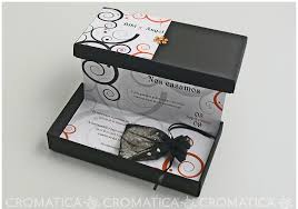 convites de noivado criativos em caixa personalizada