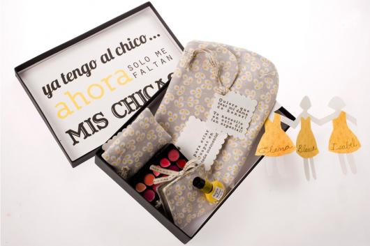 convites de noivado criativos para madrinhas