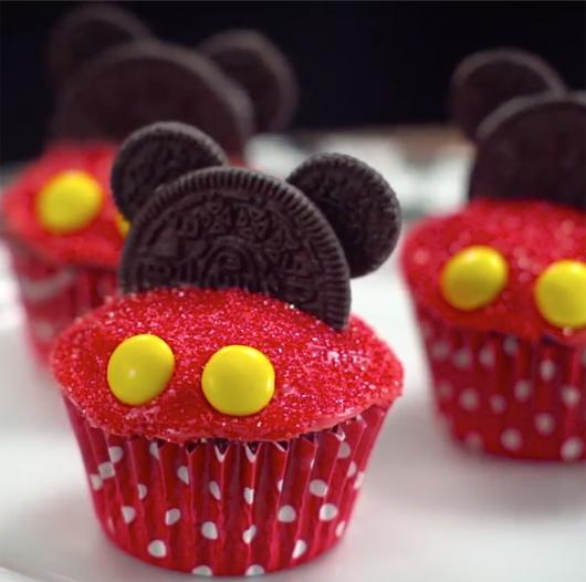 Cupcakes Decorados do Mickey com óreo