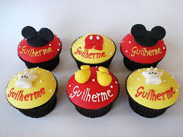 Cupcakes Decorados do Mickey com apliques 3D