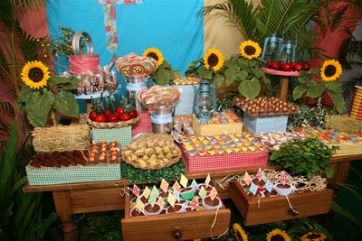Decoração de Festa Junina Infantil com girassóis