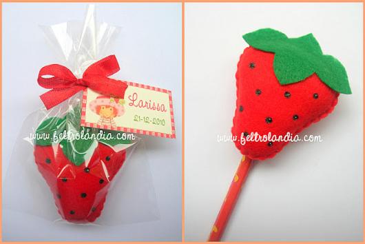 Lembrancinha da Moranguinho em feltro ponteira de lápis