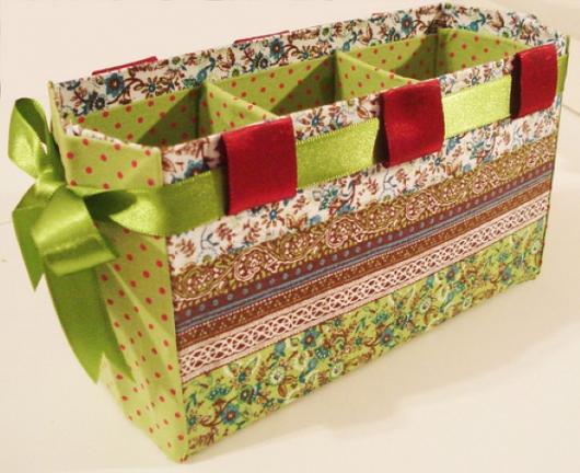 Lembrancinha Dia das Mães com caixa de leite organizador de maquiagem