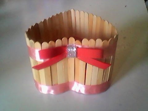 Lembrancinha Dia das Mães com palito de picolé porta pincéis