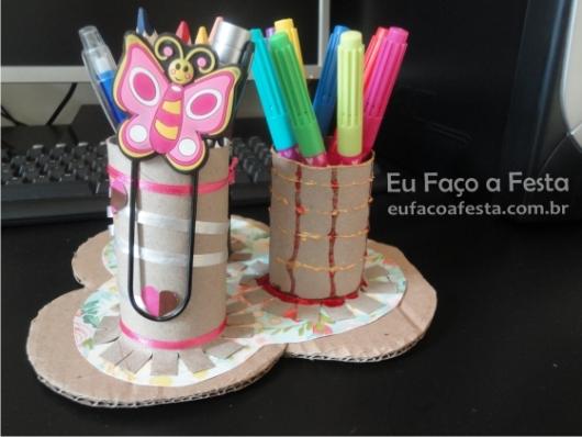 Lembrancinha Dia das Mães com rolo de papel higiênico porta caneta