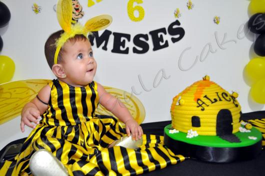 Mesversário decoração com apliques de EVA