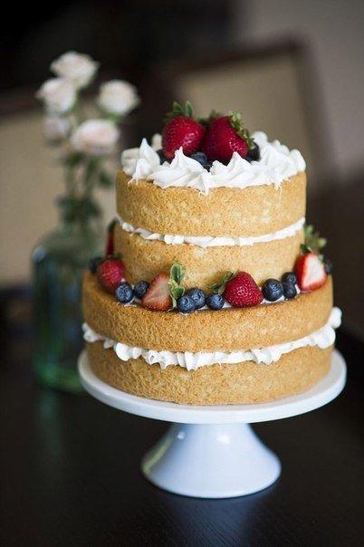 Bolo Dia das Mães decorado com frutas estili naked cake