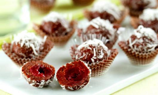 Bombons Finos para festa infantil com recheio de morango