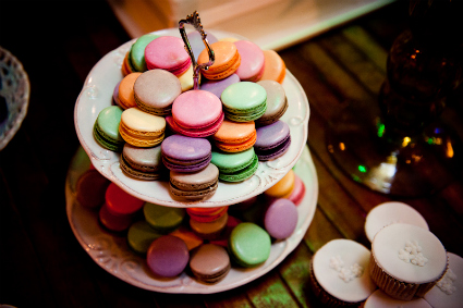 como fazer macarons com cores vibrantes