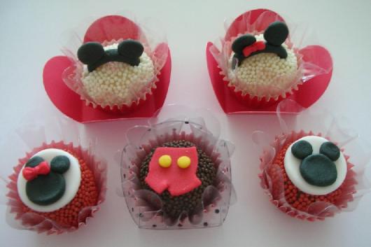 docinhos do mickey de chocolate e leite