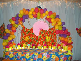 Festa Brega modelo de decoração com bexigas coloridas