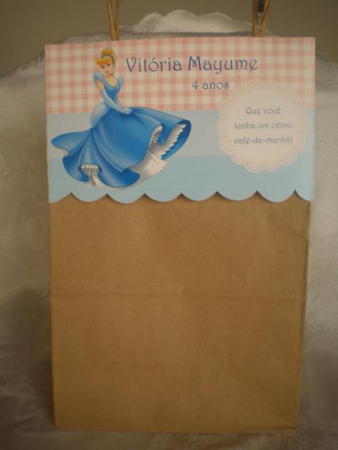 Sacolinha Surpresa de papel craft da Cinderela