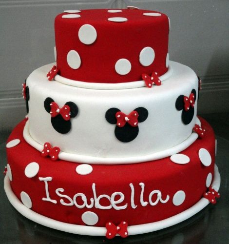 Bolo personalizado Minnie com 2 andares nas cores vermelho e branco