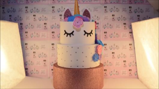 Bolo Fake Unicórnio de EVA com base de EVA com glitter