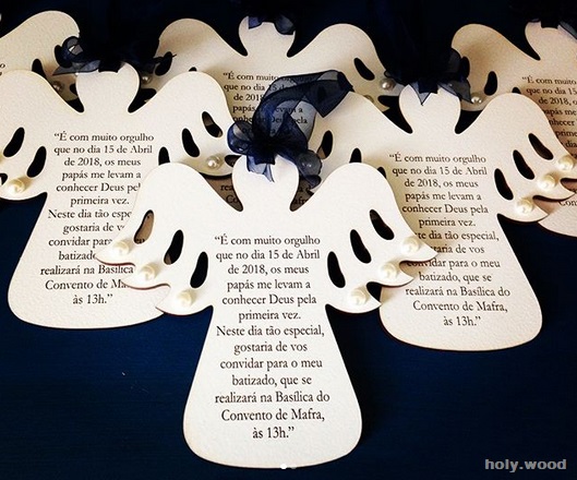 convite em madeira batizado