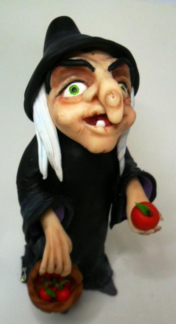 Enfeites de Halloween de biscuit: bruxa da Branca de Neve