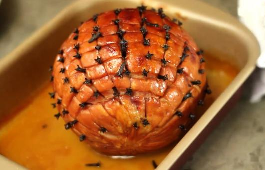 Tender de Natal com cravo