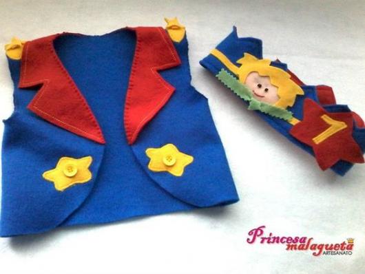 Colete e faixa do Pequeno Príncipe.