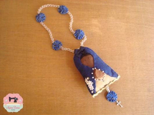 Tercinho com santa na ponta.