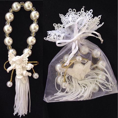 Tercinho branco com anjinho.