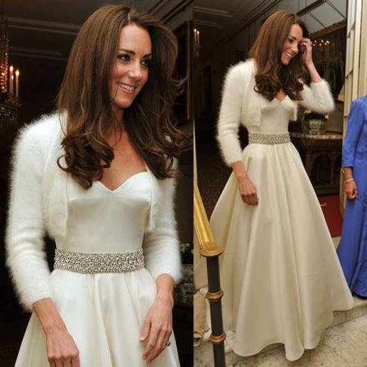Kate Middleton com segundo vestido do casamento.