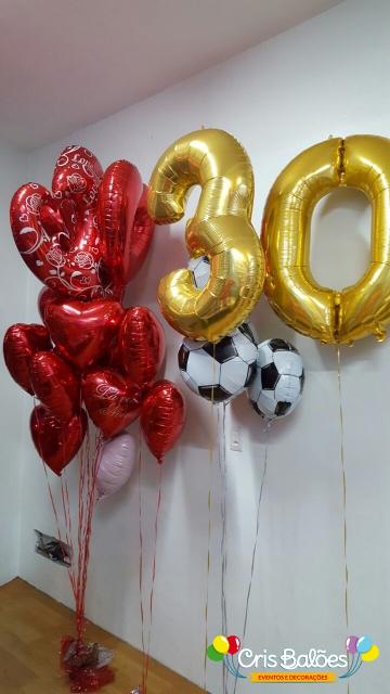 Balão de gás hélio de número dourado
