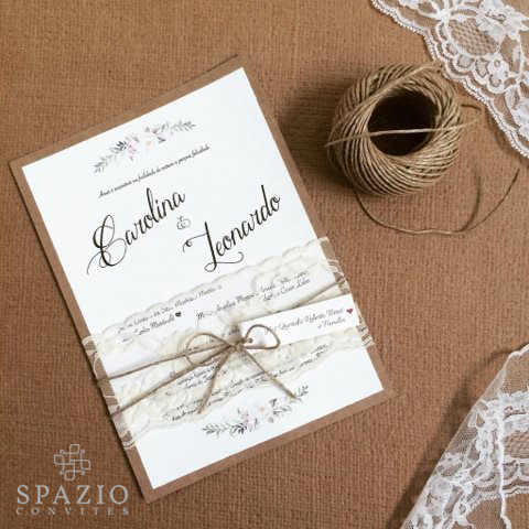 Convite de casamento rústico com renda com corda de sisal