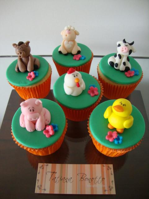 Cupcake personalizado bichos da fazenda