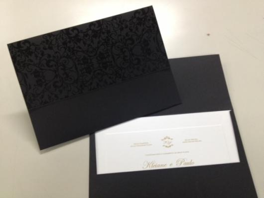 Envelope para convite de formatura preto