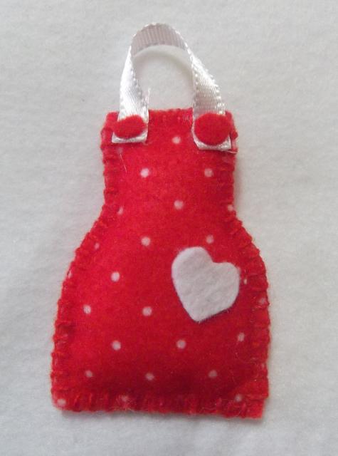 Lembrancinha de Chá de Panela de feltro: avental