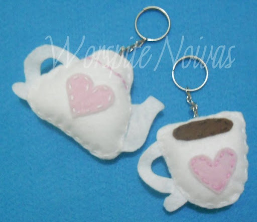 Lembrancinha de Chá de Panela de feltro: chaveiros