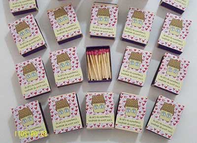 Lembrancinha de Chá de Panela Simples: caixa de fósforo decorada