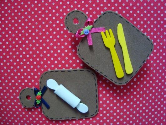 Lembrancinha de Chá de Panela de EVA: tábua de carne