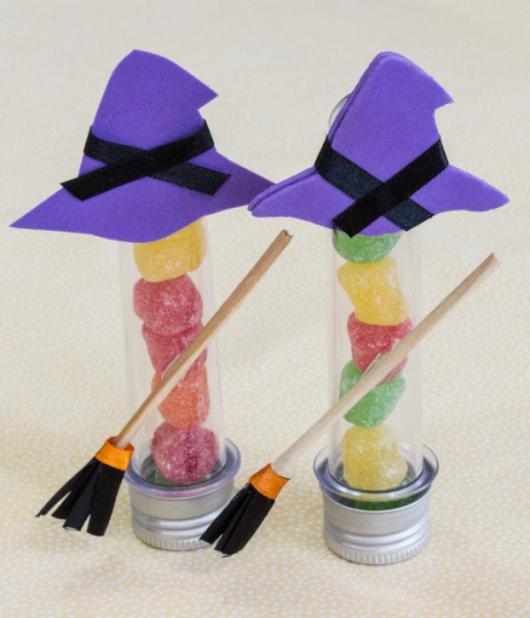 Lembrancinha de halloween em EVA tubete personalizado