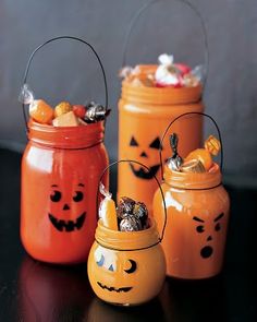 Lembrancinha de halloween com pote de plástico