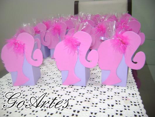 Lembrancinha da Barbie porta caneta em EVA