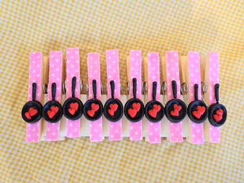 Lembrancinha de chá de panela prendedor personalizado