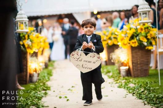 Plaquinhas para casamento para entrada da noiva com formato de coração