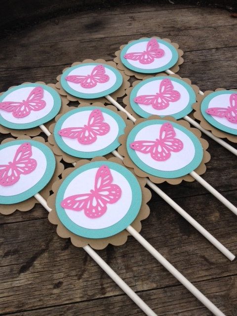 Lembrancinhas Primavera pirulito de chocolate com aplique de borboleta