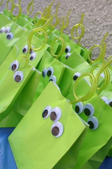 Sacolas surpresas inspiradas nos Aliens, do Toy Story