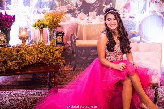 Como organizar uma festa de 15 anos: Vestido para debutante rosa