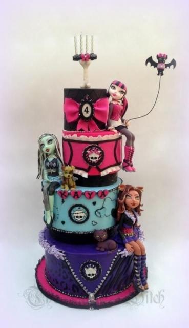 festa monster high com bonecas de biscuit