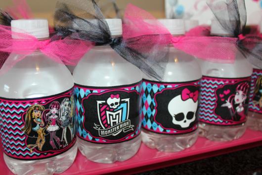 itens personalizados da festa monster high