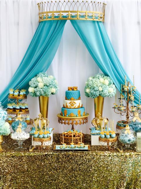 festa azul tiffanny com dourado e branco